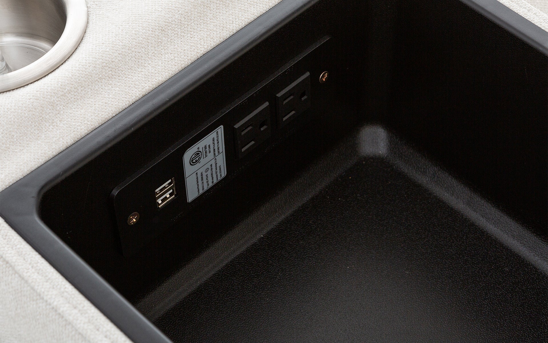 Vanguard Modern Reclining Sectional