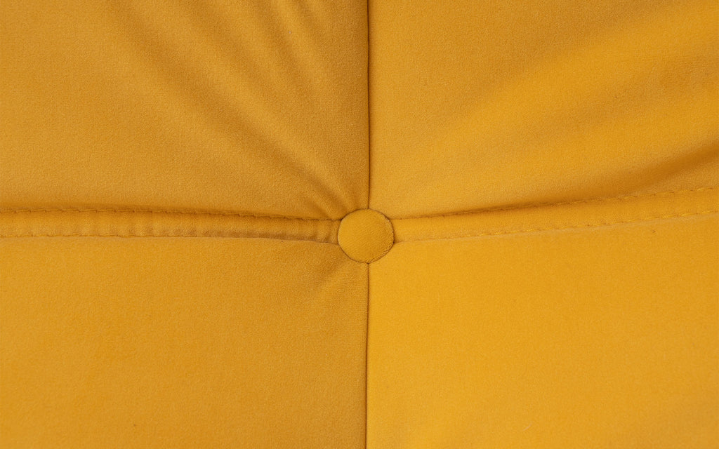 Linko Large Modern Tufted Lounge Chair