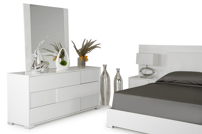 Monida Italian Modern White Dresser&Mirror
