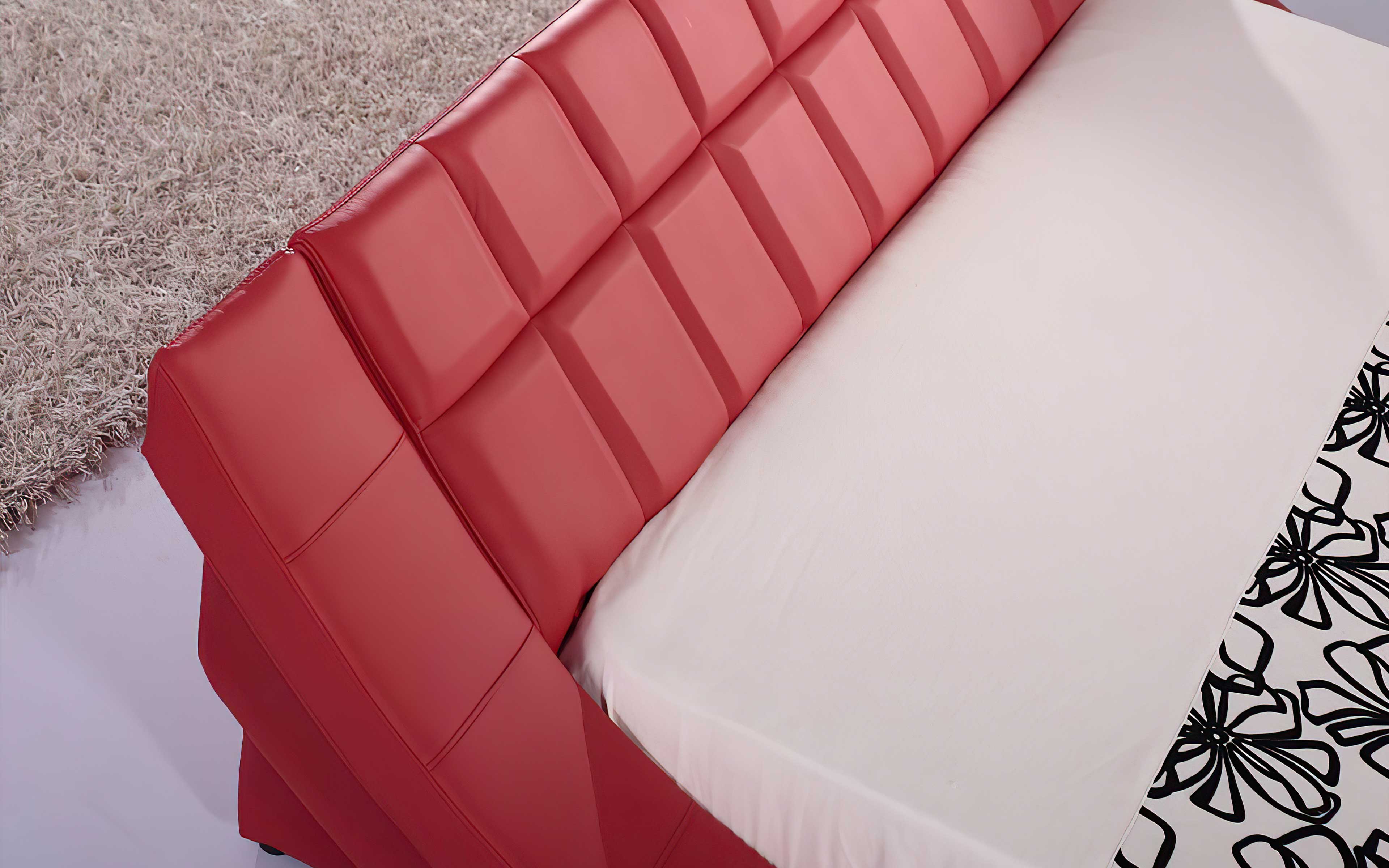 Verdandi Curved Modern Leather Platform Bed