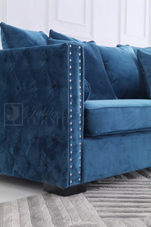 Wayhnit Tufted Sofa Set
