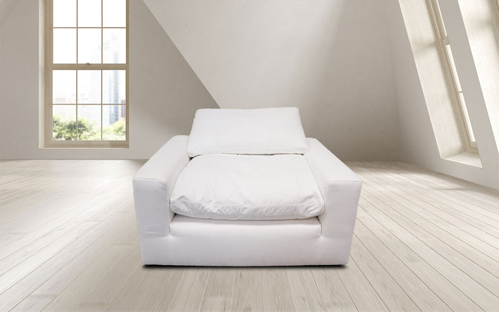 Mëlo White Fabric Wide Armchair