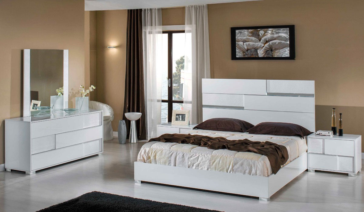 Modern Design And Elegance White Bedroom Furniture